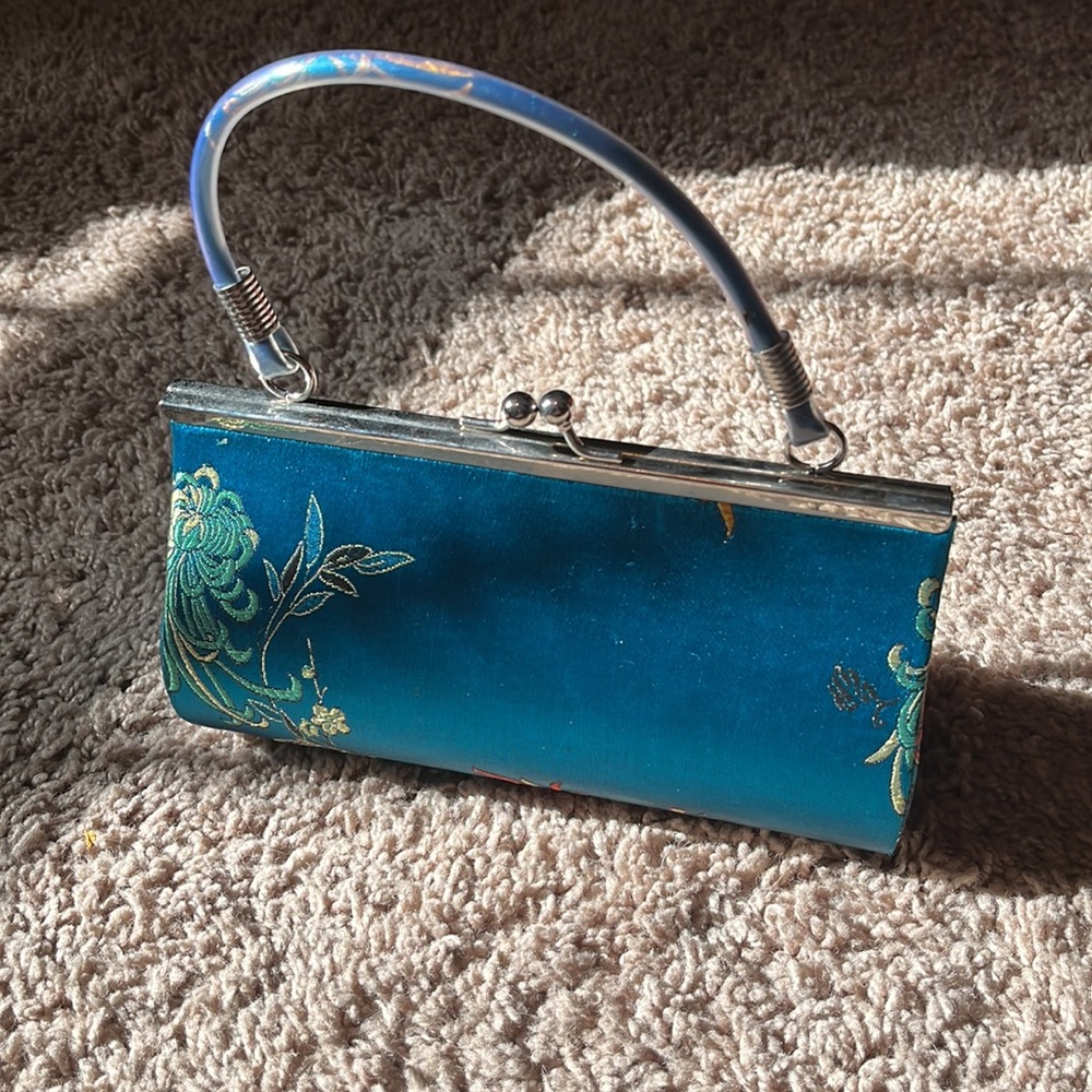 Floral Silk Purse - Picture 2 of 5